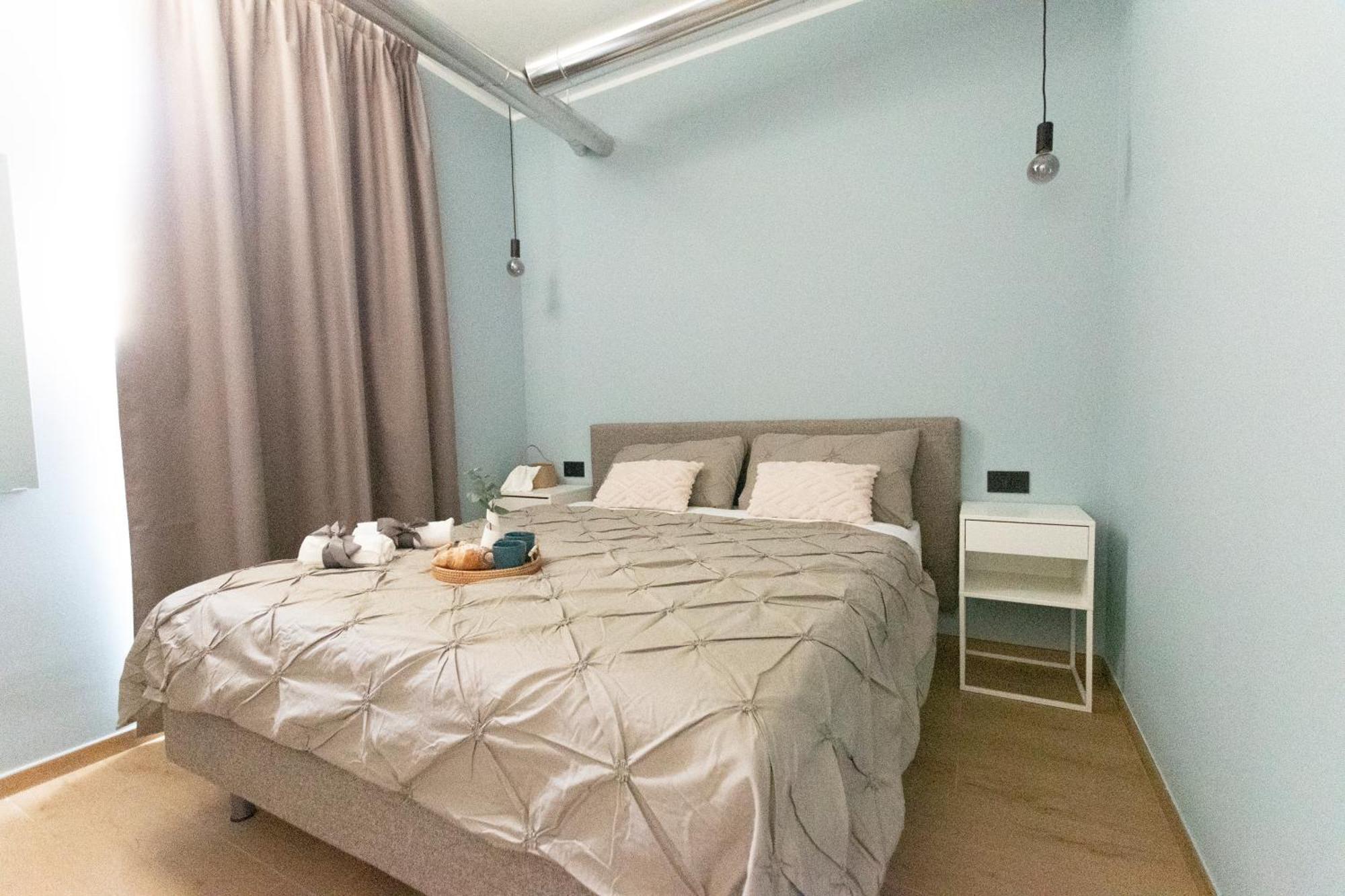 Apartment Ihost Luxury -free Parking- Plana 7 *